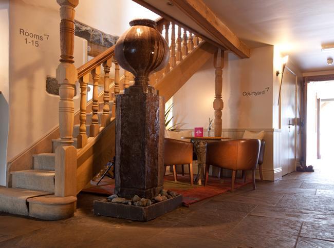 The Farmhouse Hotel And Restaurant Saint Saviour Interior photo