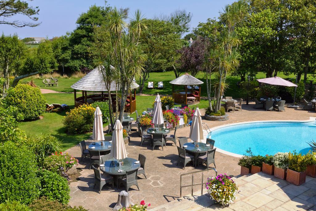 The Farmhouse Hotel And Restaurant Saint Saviour Facilities photo